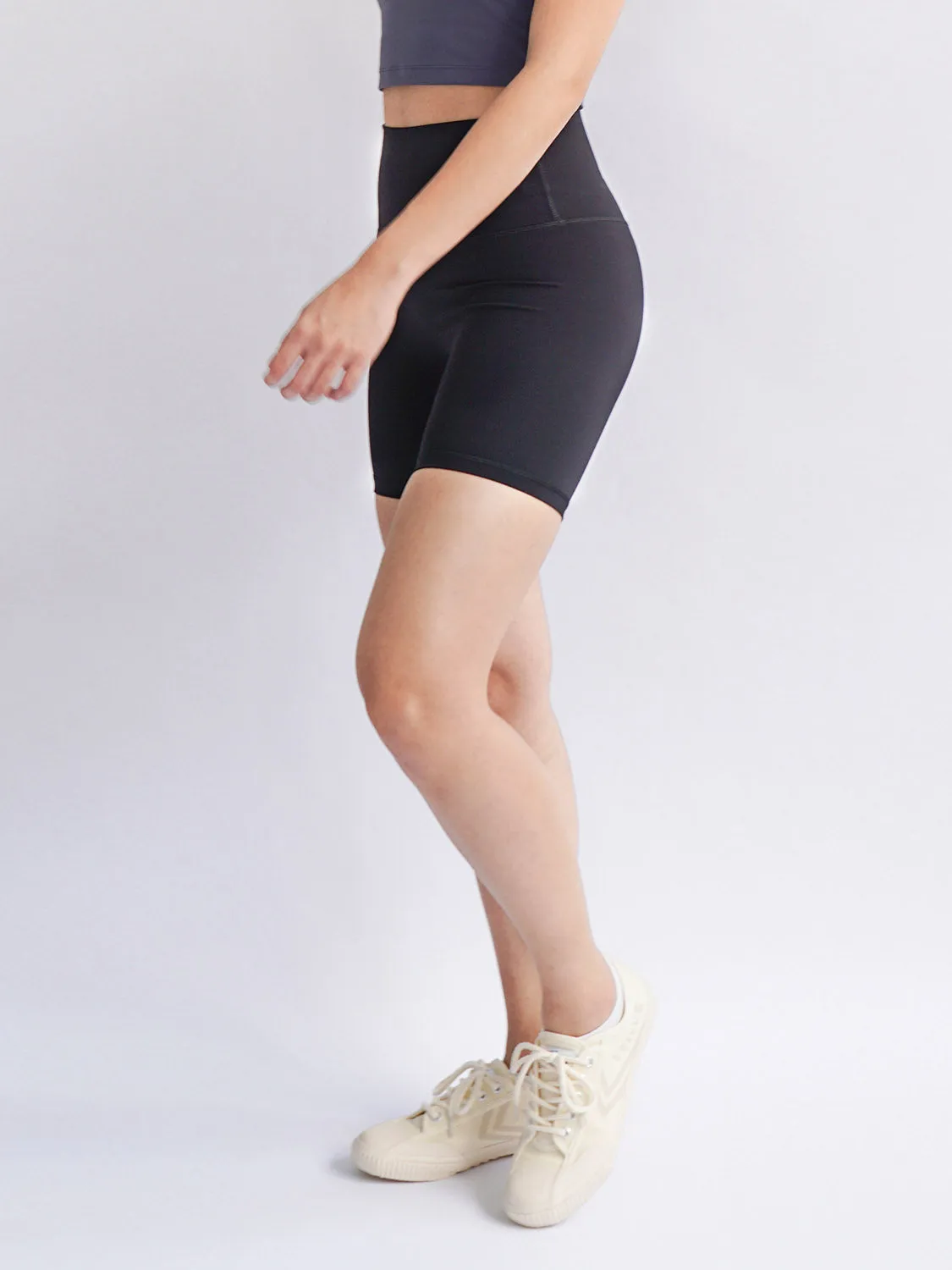 Cadence 6" Biker Shorts- Black