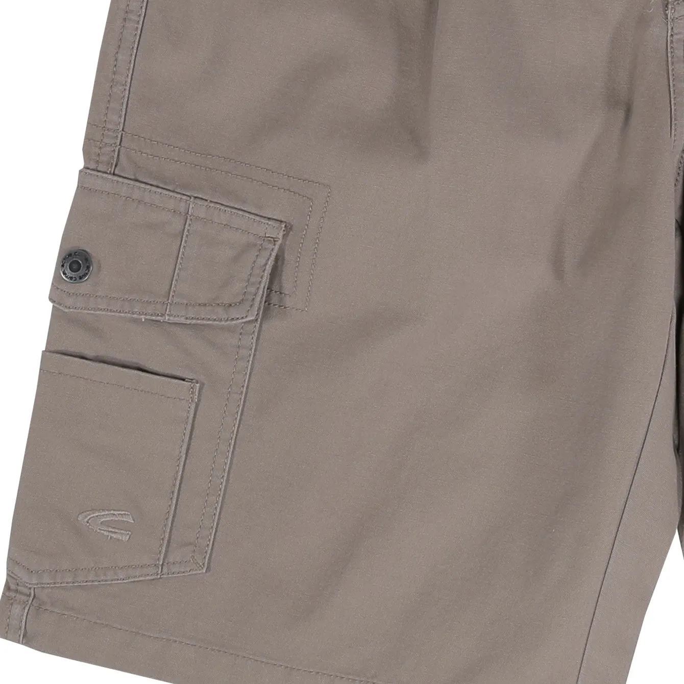 camel active Men Cargo Shorts in Regular Fit with Multipockets in 3 Colours Solid Cotton