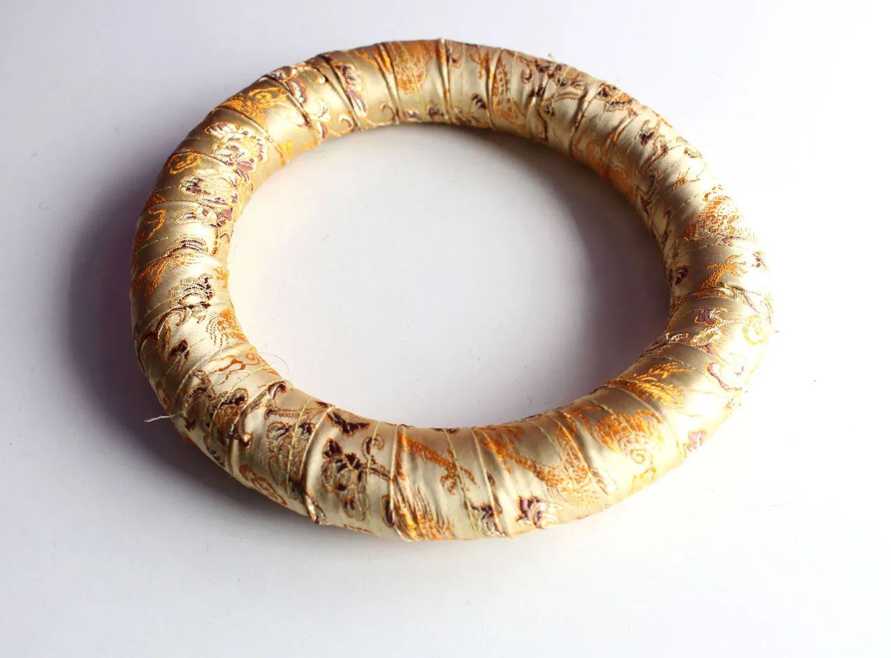 Dragon Embroidered Singing Bowl Ring Cushion 17cm