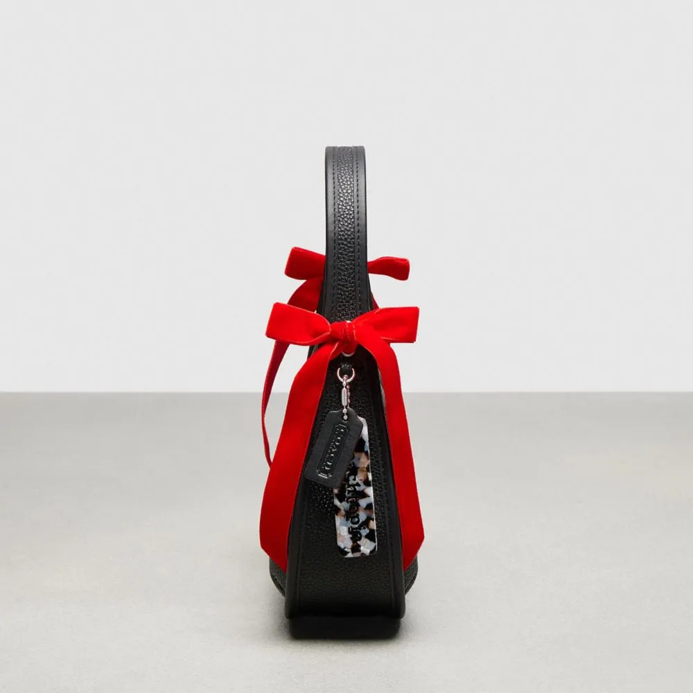 Ergo Bag In Coachtopia Leather With Velvet Bows