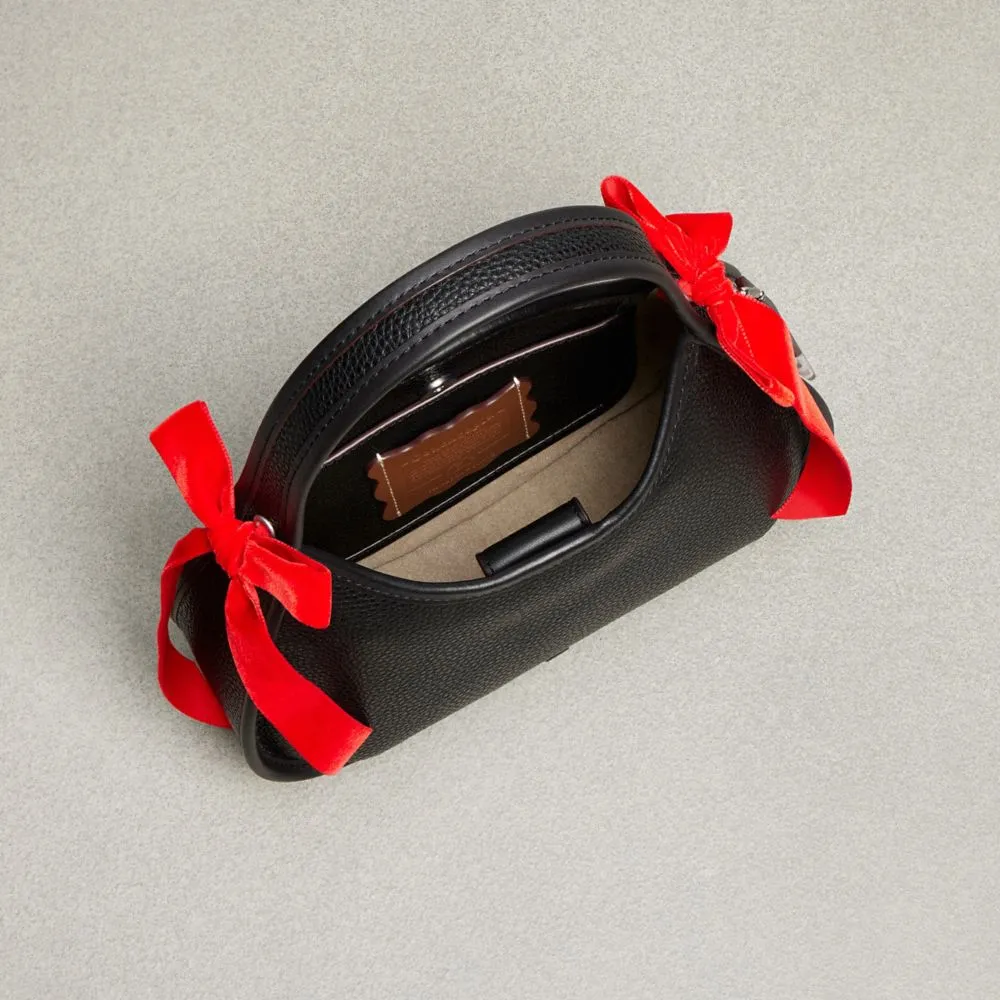 Ergo Bag In Coachtopia Leather With Velvet Bows