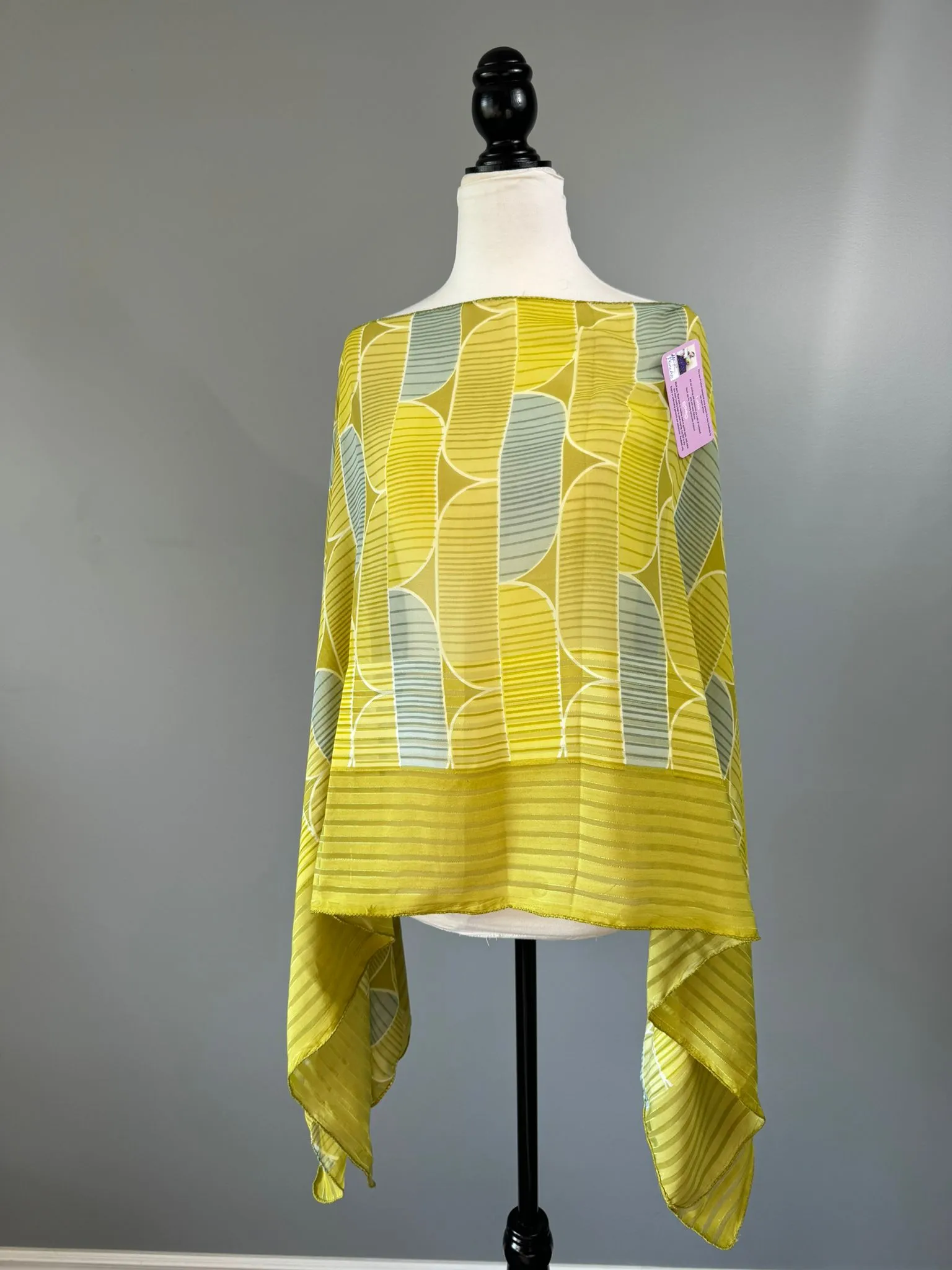 HFR Poncho D01