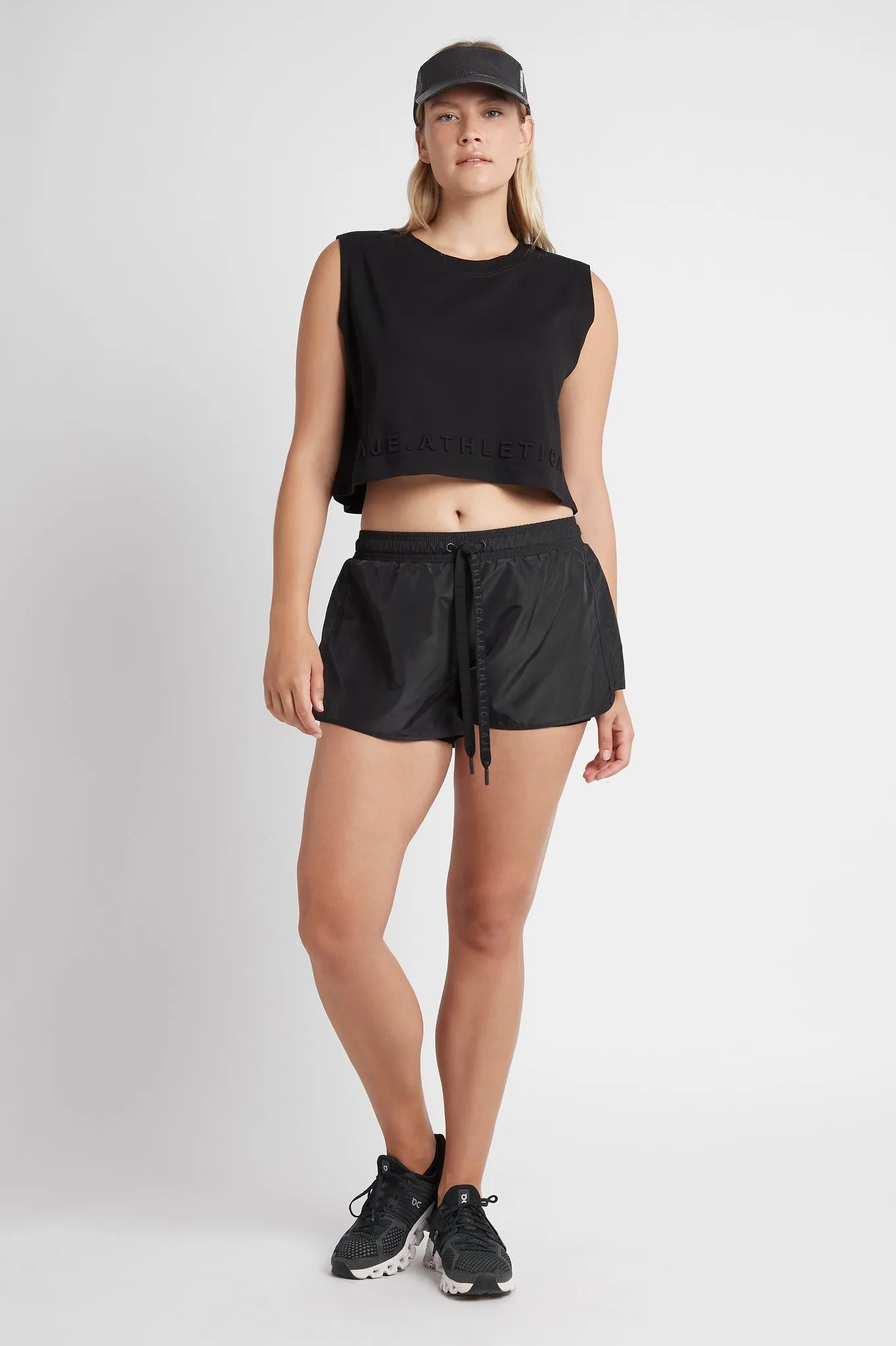 Logotape Running Shorts 602