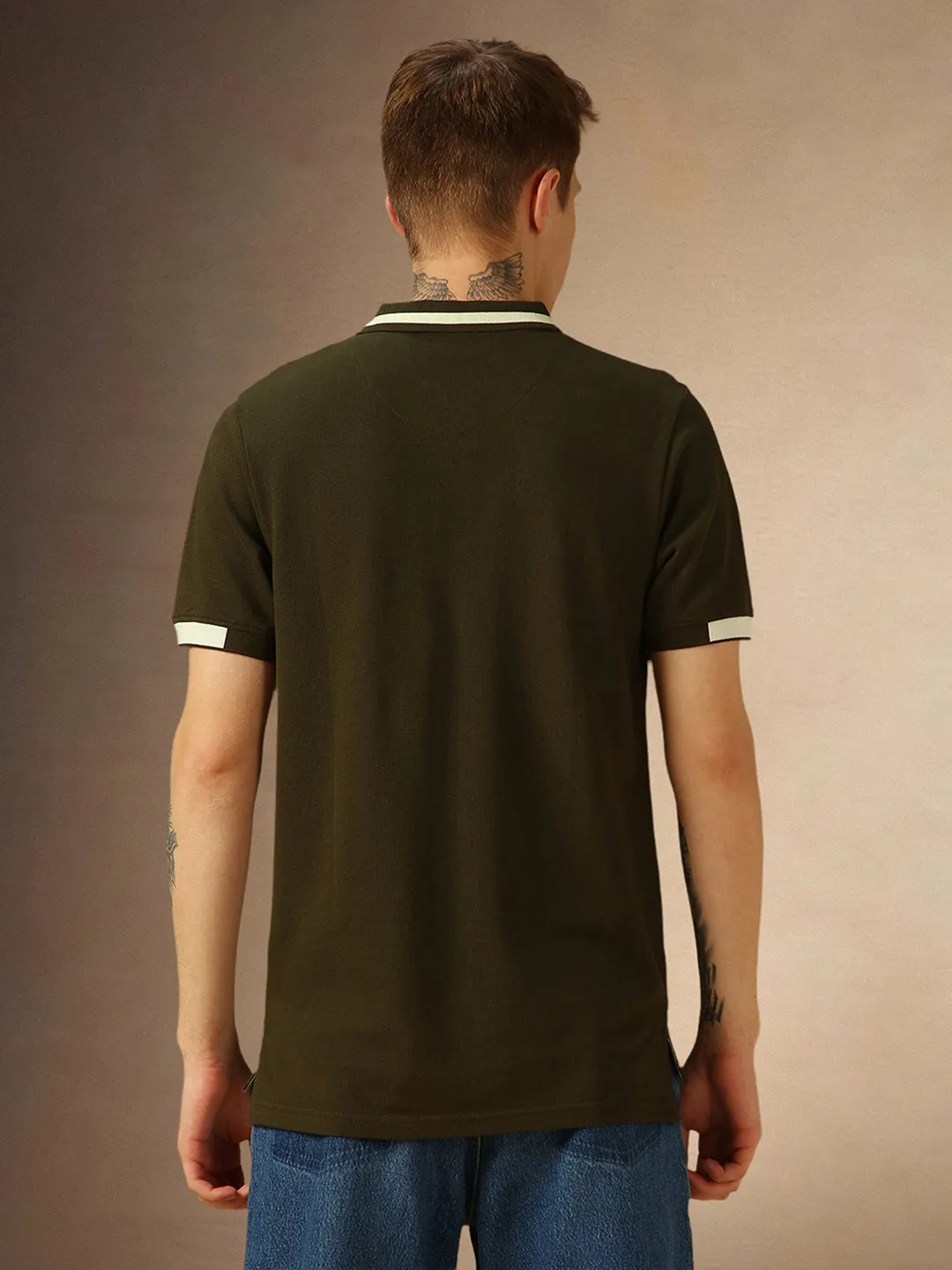 Men's Olive Solid Polo Collar Half Sleeves T-shirt