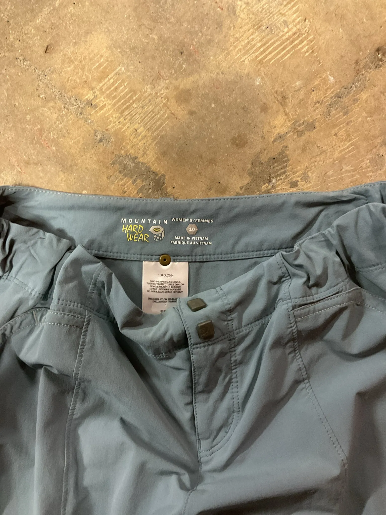 Mountain Hardwear Hiking Shorts Women's 10