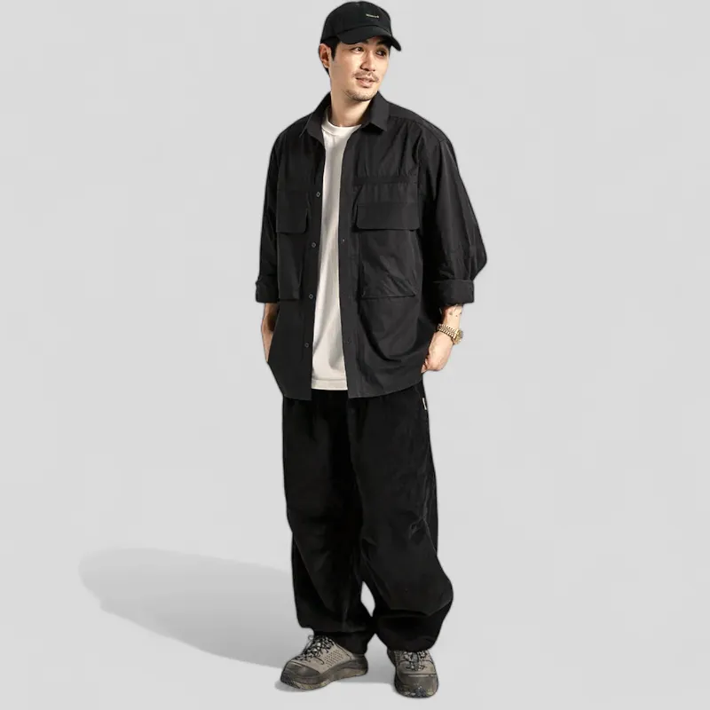 Oversized fit cargo pocket shirt