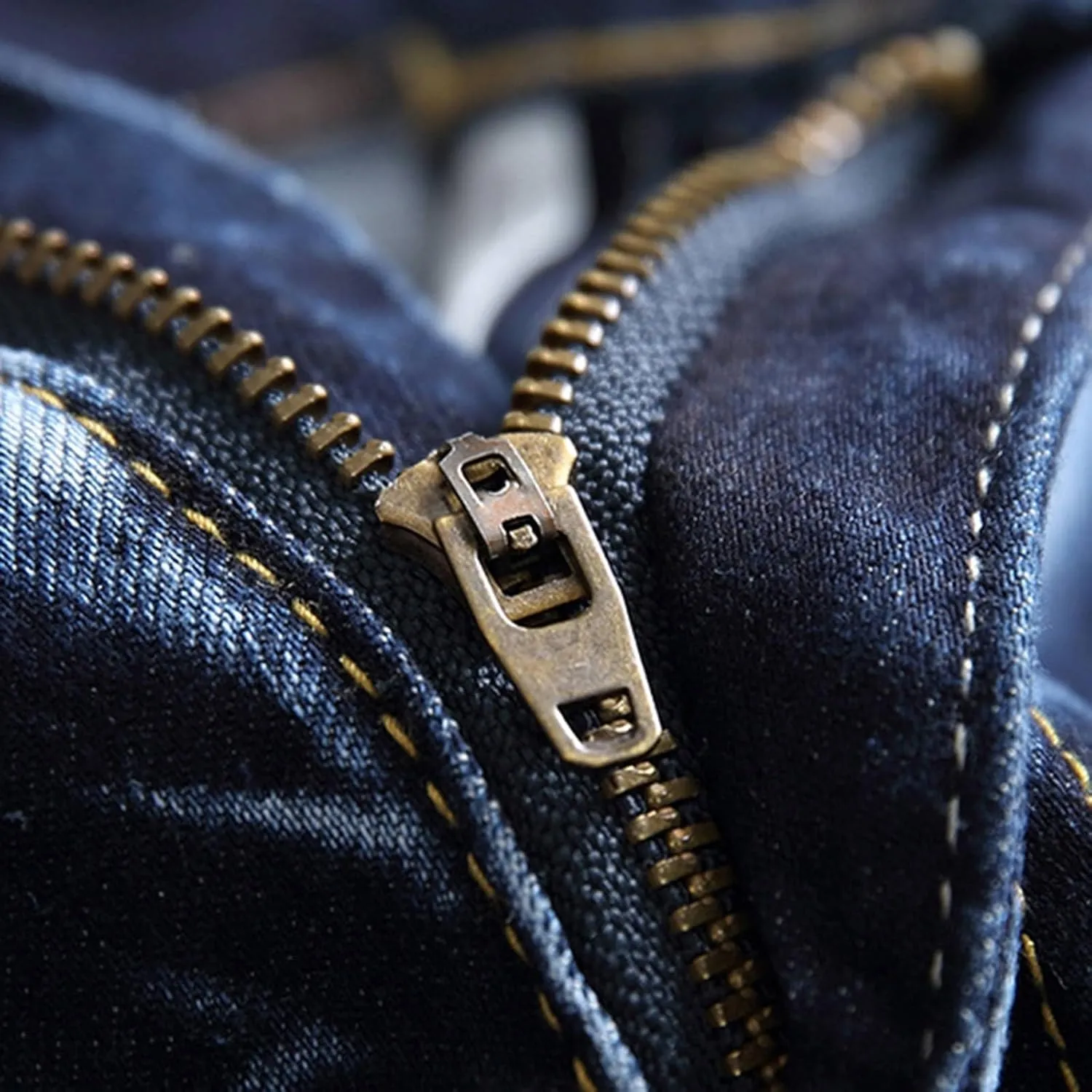Ripped Jeans Men Baggy Loose Fit Straight Leg Jeans Comfortable Flexible Denim Pants Hip Hop Streetwear