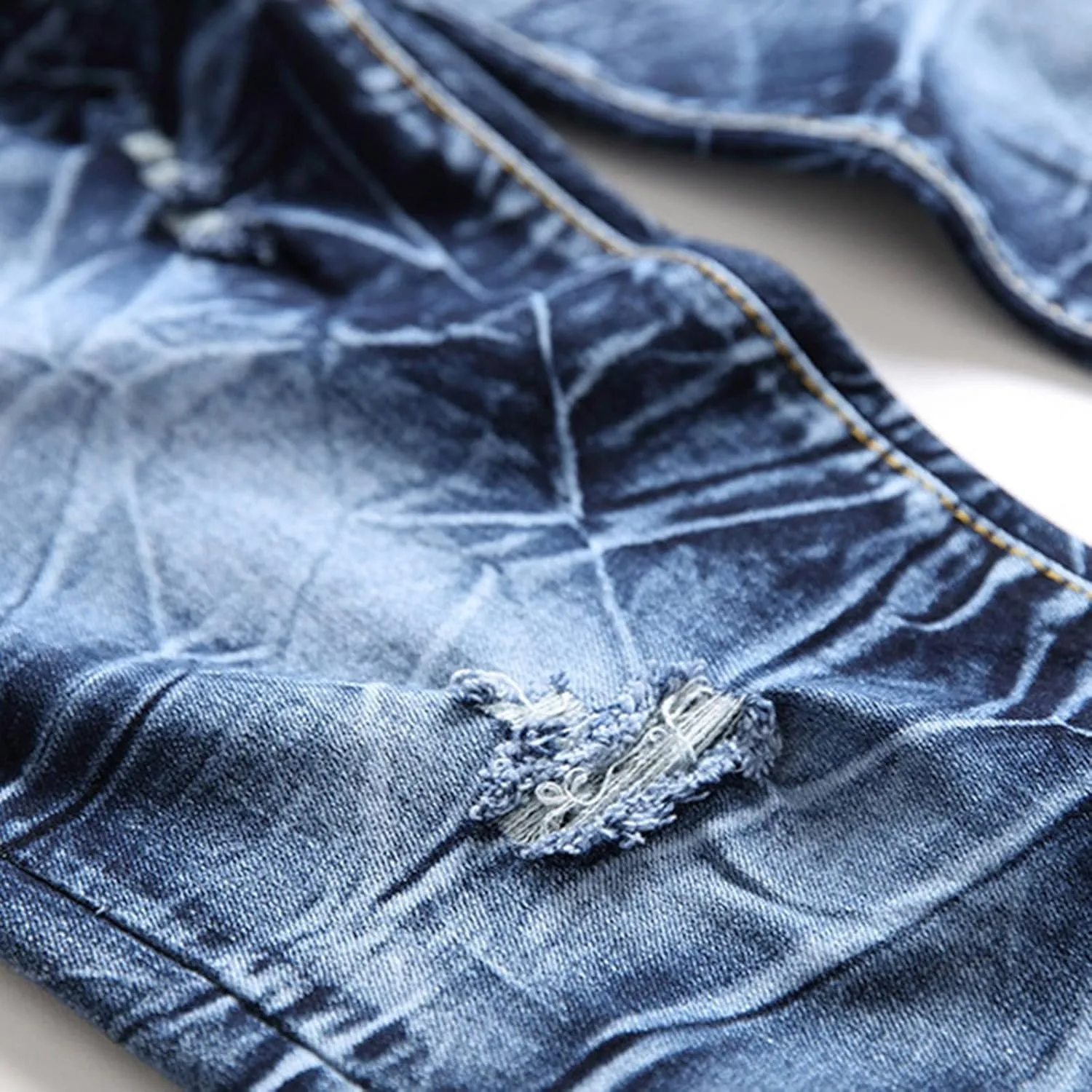 Ripped Jeans Men Baggy Loose Fit Straight Leg Jeans Comfortable Flexible Denim Pants Hip Hop Streetwear