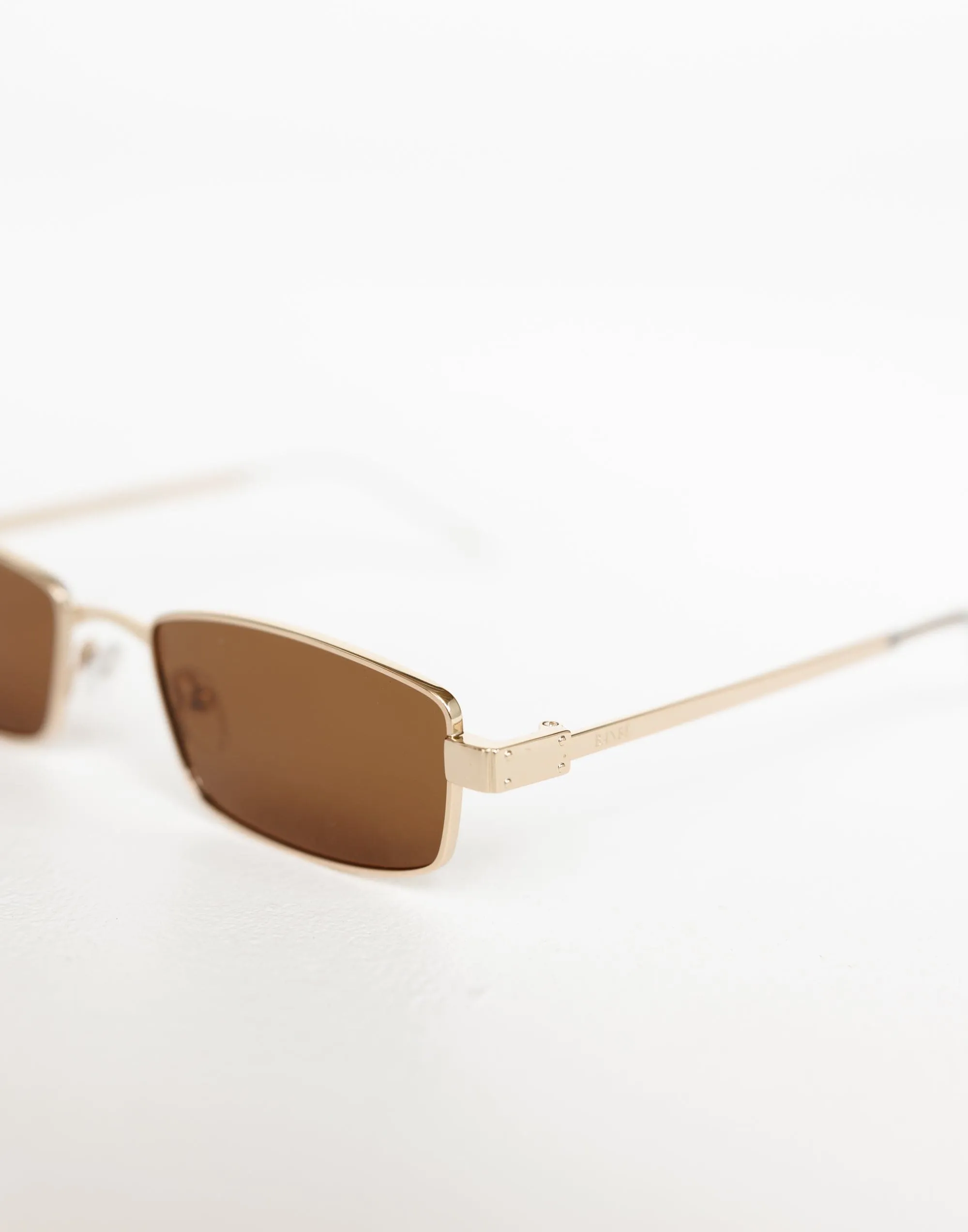 The Monroe Sunglasses (Gold-Brown) - By Banbé
